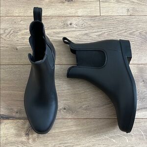 A New Day Women’s Chelsea Rain Boot Black Waterproof Ankle Block Heel Pull On